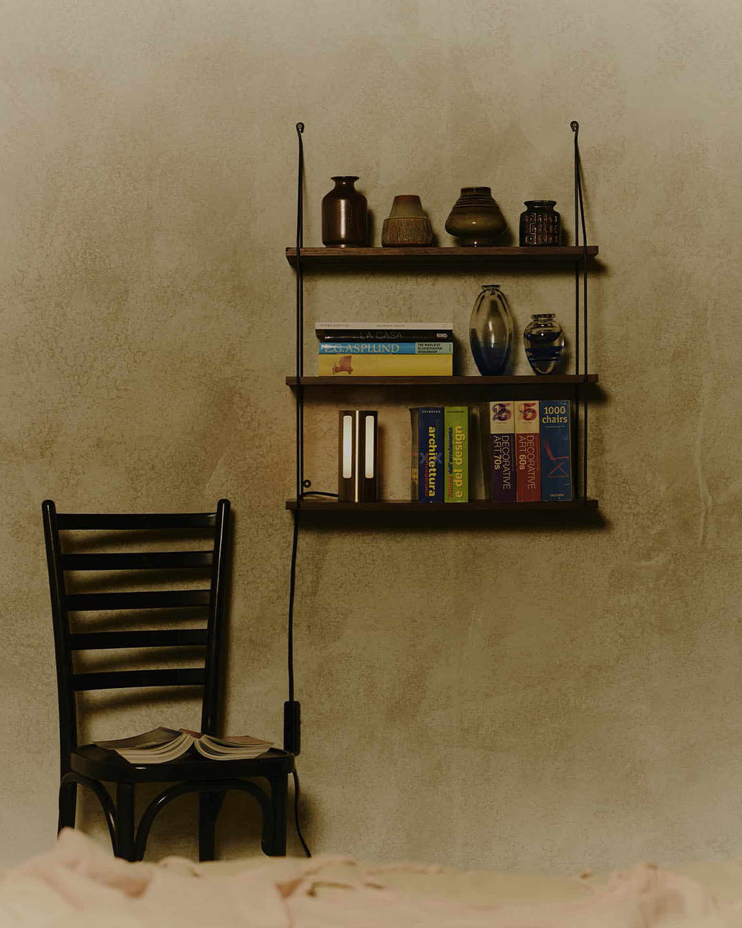Bloomsbury Table